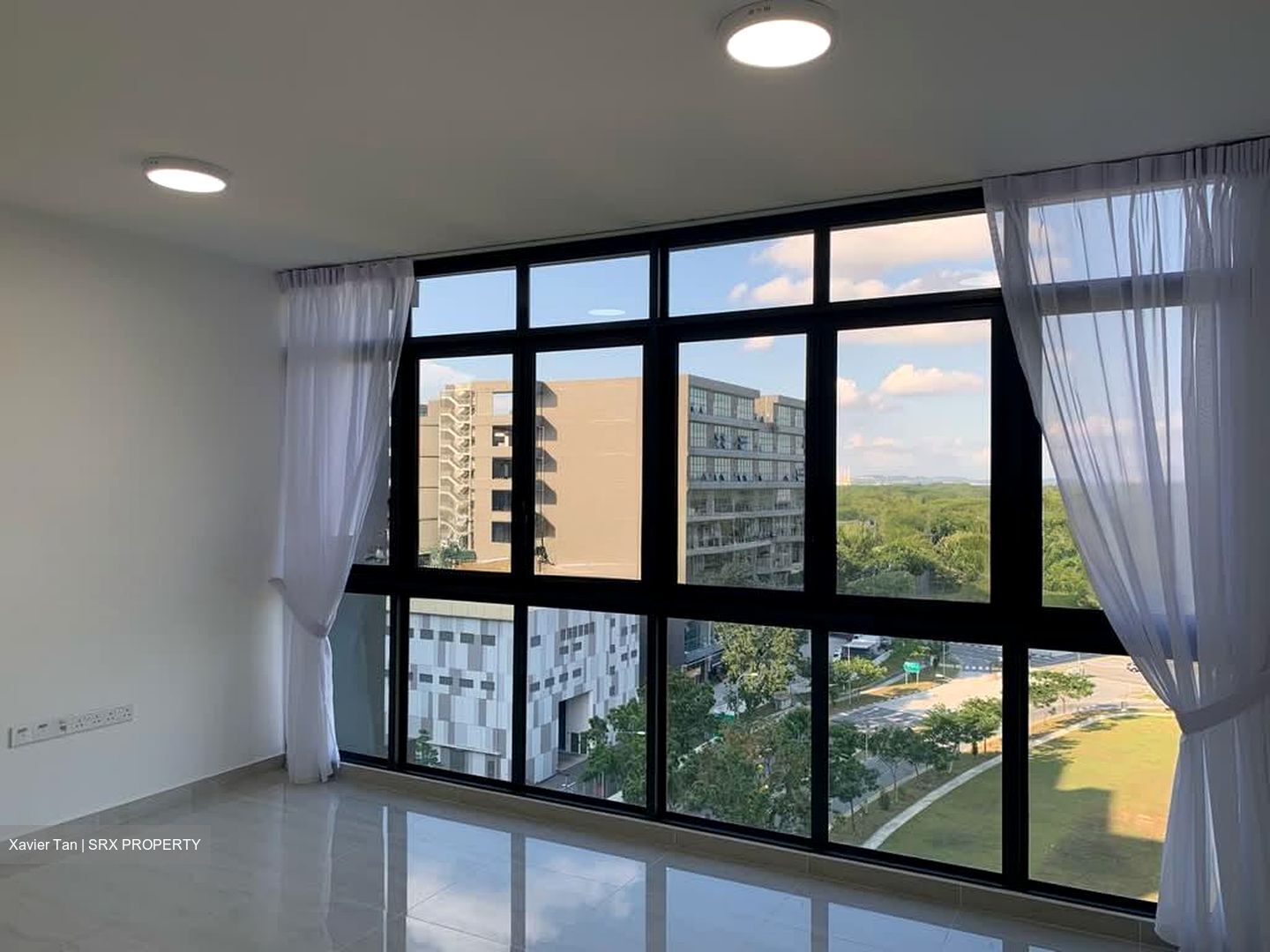 Symphony Suites (D27), Condominium #577220361